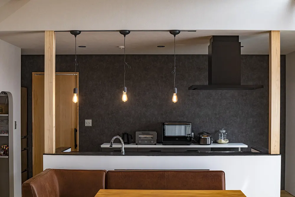 家一棟の
全面リノベーション